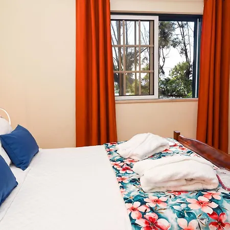 Simoes By Delilah Collection فيلة *